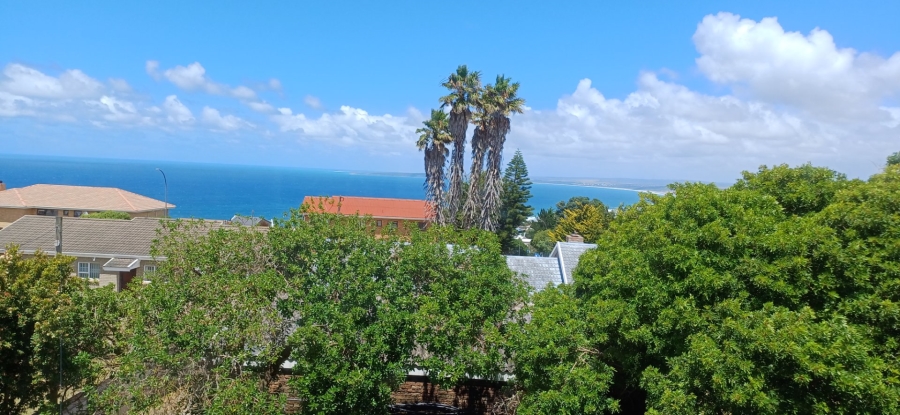 5 Bedroom Property for Sale in Dana Bay Western Cape